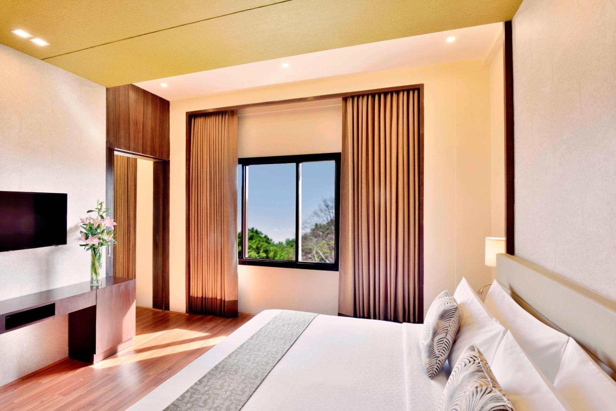 Four Points By Sheraton Srinagar Экстерьер фото
