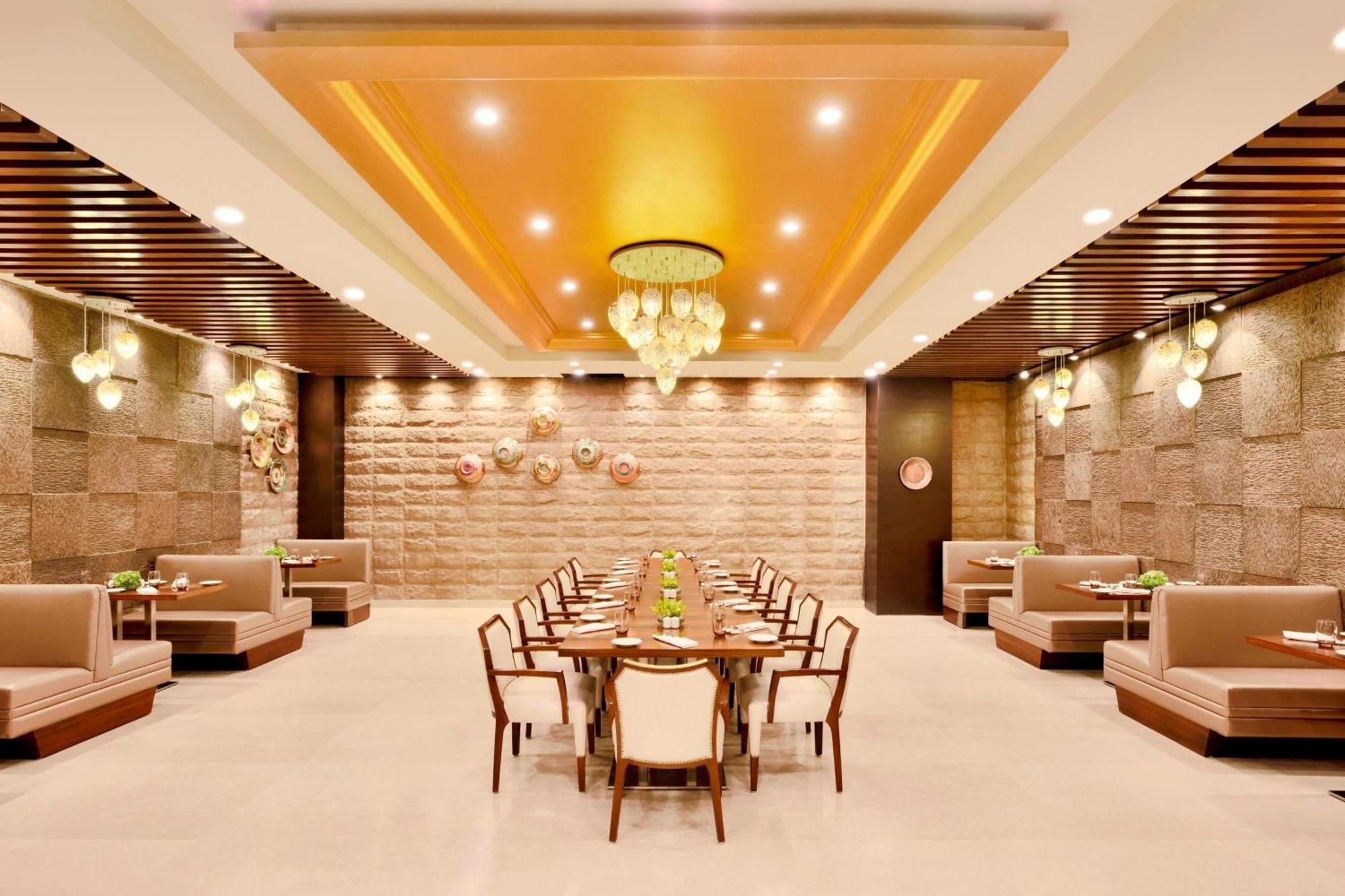 Four Points By Sheraton Srinagar Экстерьер фото