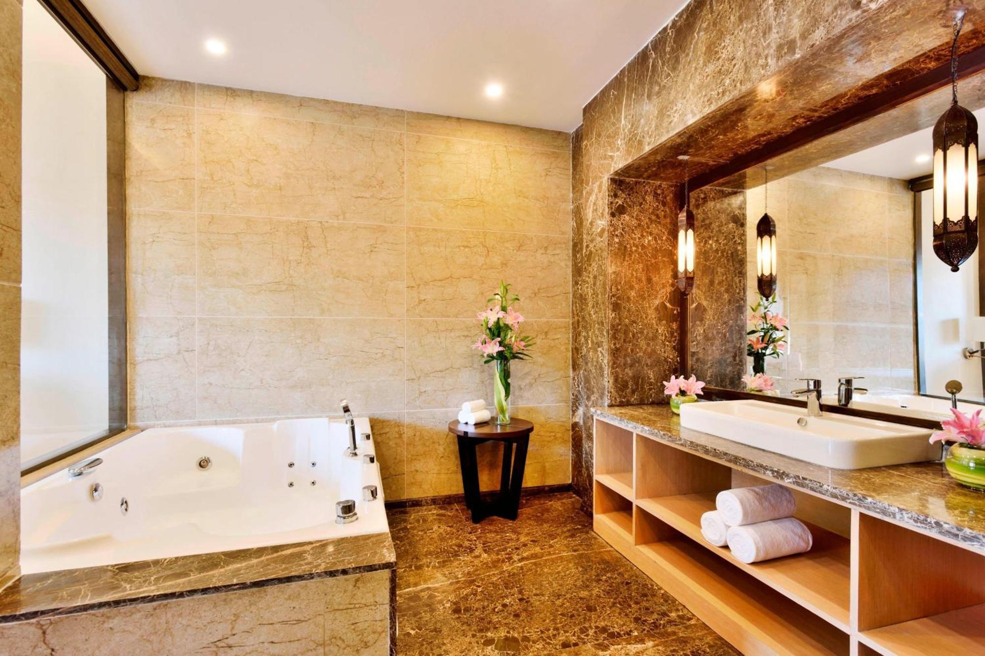 Four Points By Sheraton Srinagar Экстерьер фото